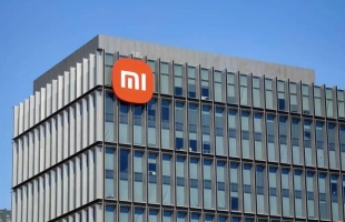 小米推理大模型 MiMo 亮相，金山云（03896.HK）股价劲升近 12%