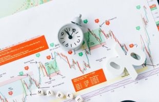 港股连日下跌，预料进入整固格局，并观察北水是否重新流入