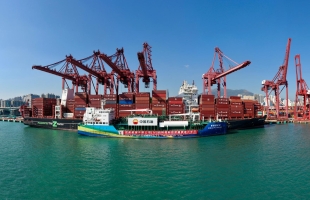 昆仑能源完成在港首次液化天然气（LNG）加注与货物装卸同步作业 助力香港绿色航运中心建设迈向新阶段