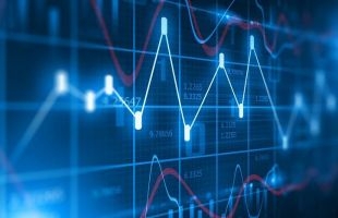美股涨跌不一，港股通资金流向分化，业绩及关税成焦点