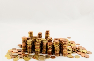 美股回落納指跌2% 恒指留意26,700點支持