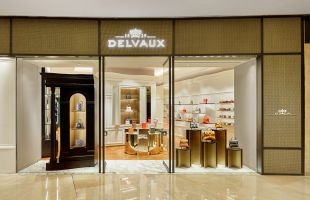 元太科技与Delvaux合作于巴黎时装周推出限量Helios系列手袋
