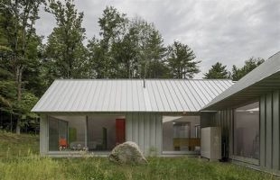 MOS HOUSE(01653.HK)林家礼辞任独立非执行董事