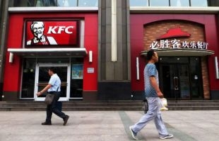 疫情加速餐饮行业汰弱留强，百胜中国(09987.HK)强韧性优势特显