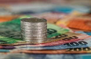 金浔資源(03636.HK)盈喜，預期上半年淨利潤增55.58%-77.80%至2.1億元-2.4億元