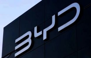比亚迪的“低价螺旋”转了20年：绞入蔚小理，卷怕特斯拉