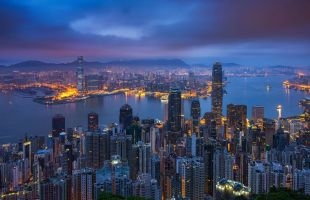 完美医疗(01830.HK)获公司主席欧阳江再度增持共56万股