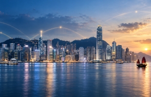 指数纳入与官方背书共振，物理AI新秀海清智元（01392.HK）领跑港股