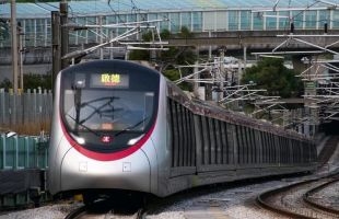 港铁(00066.HK)增加派息 伺机跟进
