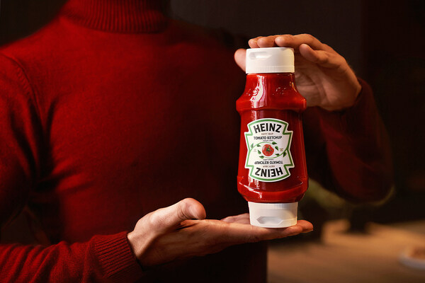 Heinz Double Lid Ketchup Bottle Heinz Double Lid Ketchup Bottle